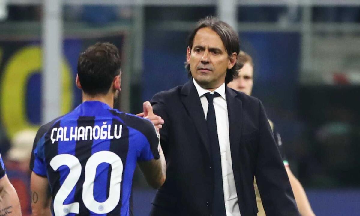Inzaghi e Calhanoglu patteggiano per il caso ultras: saltano il Verona. A rischio anche Calabria al Bologna - 