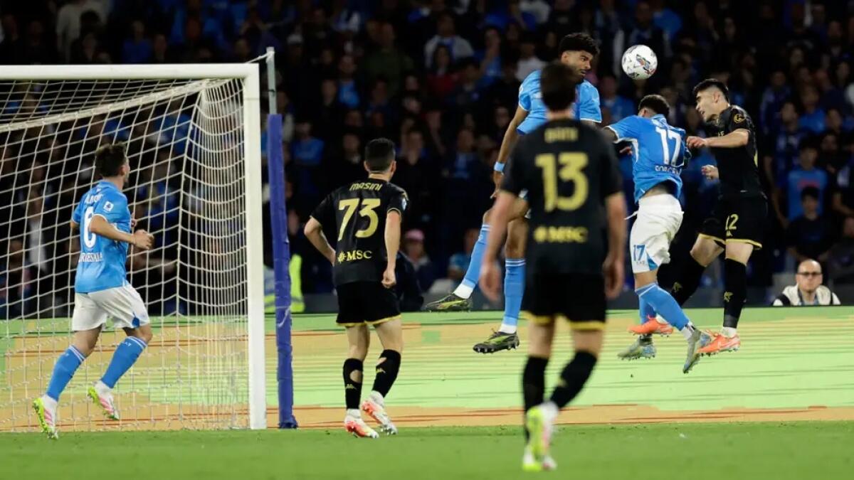 Il Genoa rovina la festa al Napoli. L’Inter accorcia e domenica ospita la Lazio: sorride la Fiorentina - 