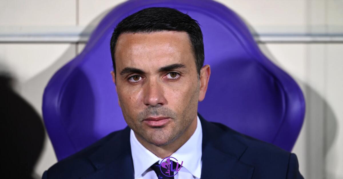 Acquafresca non ha dubbi: "La Fiorentina ha fatto bene a rinnovare Palladino, può solo migliorare" - Firenze, Stadio Artemio Franchi, 08.05.2025, Fiorentina-Betis, foto Lisa Guglielmi. Copyright Labaroviola.com