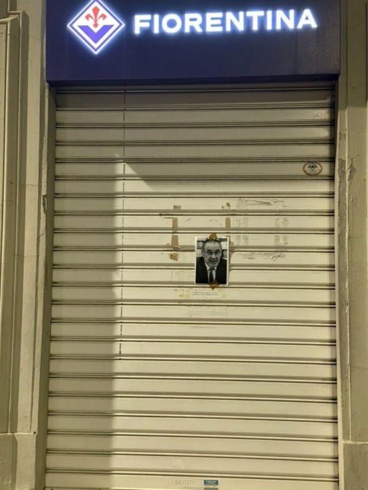 Firenze chiama Sarri: volantini con il suo volto apparsi nella notte intorno allo stadio