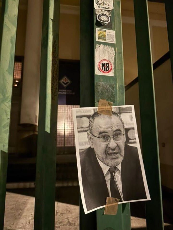 Firenze chiama Sarri: volantini con il suo volto apparsi nella notte intorno allo stadio