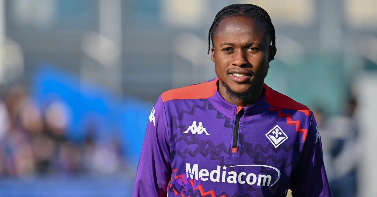 Suazo consiglia Kouamé al Cagliari: "Può essere l'uomo giusto al fianco di Piccoli" - Firenze, Stadio Artemio Franchi, 10.11.2024, Fiorentina-Verona, foto Lisa Guglielmi. Copyright Labaroviola.com