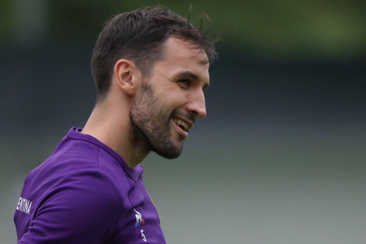 Nazione: “Pioli vuole un nuovo team manager alla Fiorentina. Spunta l’ipotesi Badelj, a lui molto legato” - 