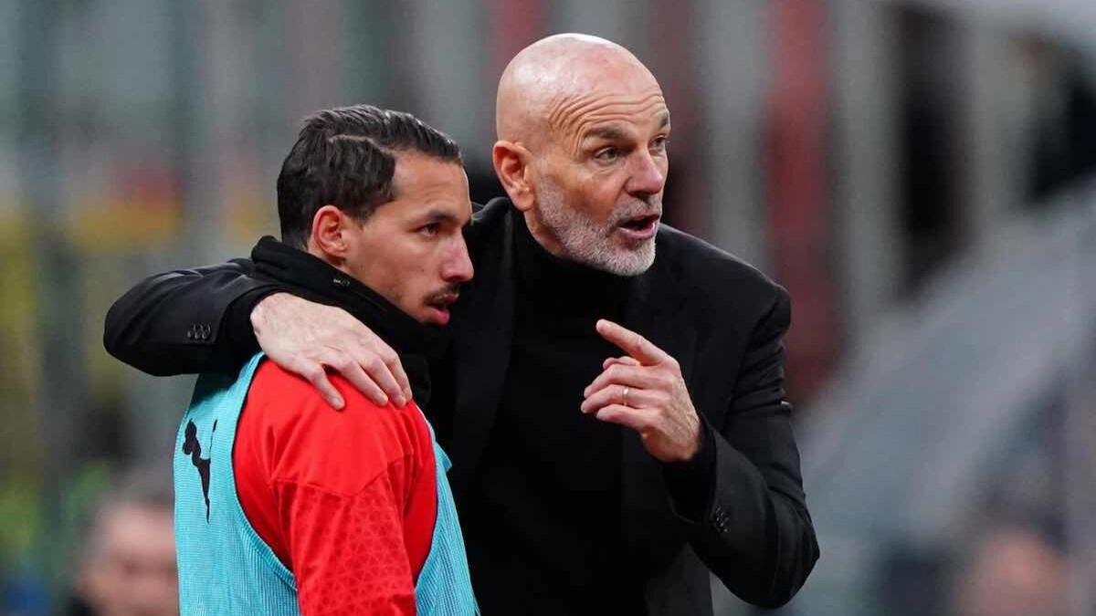 Per il Corriere Fiorentino Pioli vuole ripartire dal 3-5-2 e come regista il preferito dal tecnico viola è Bennacer - 