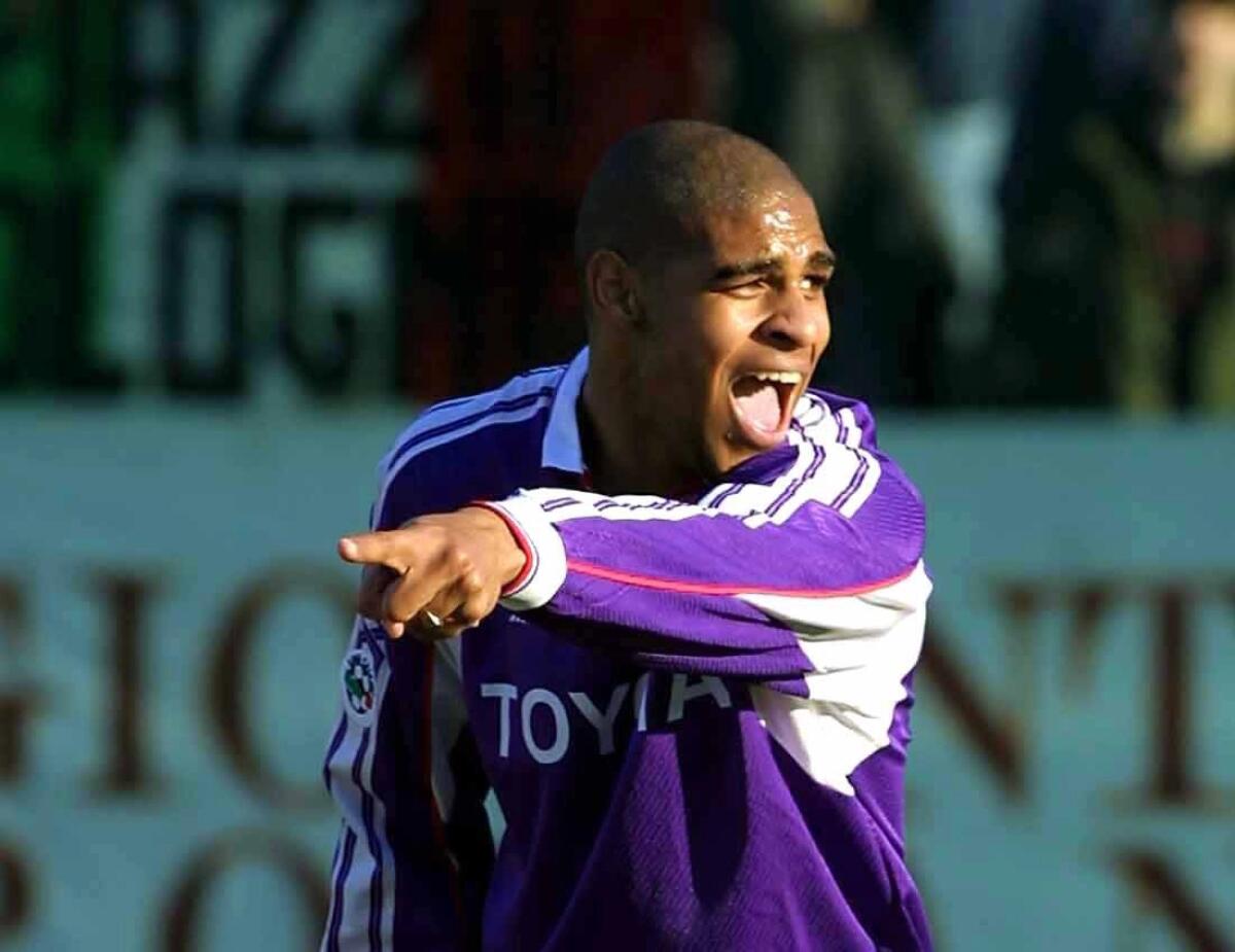L'ex viola Adriano: "Dopo la morte di mio padre impossibile continuare. Non avrò un futuro nel calcio" - 