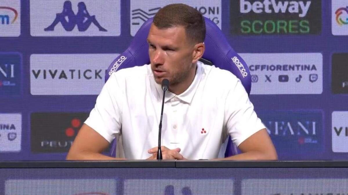 Dzeko: "Non sono ancora da buttare, sono qui per aiutare la Fiorentina a vincere un trofeo" - 