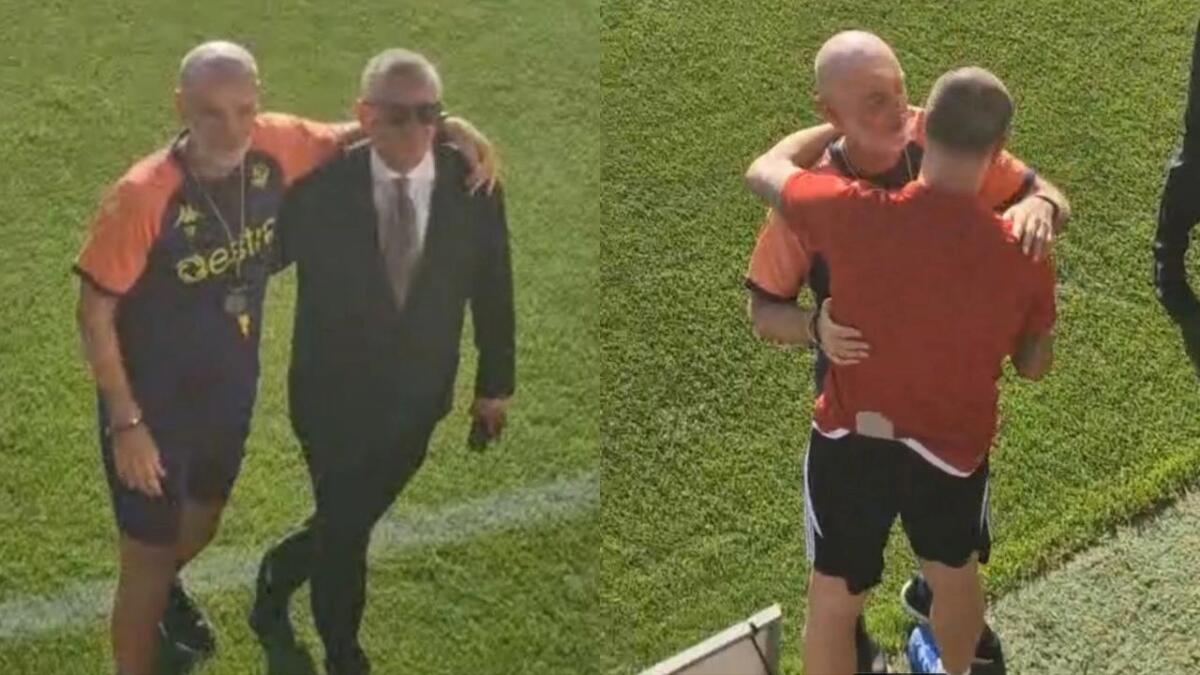 L'abbraccio tra Pioli e Pradè durante l'allenamento della Fiorentina. Presente anche Bonucci al Viola Park - 