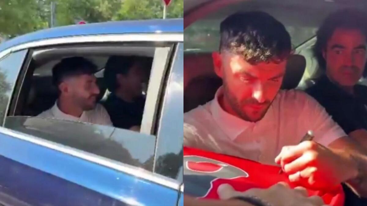 Terracciano è arrivato a Milano. Primo autografo a un tifoso, ora la firma con il Milan - 