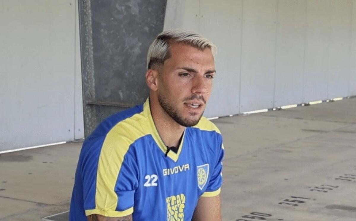 Carrarese, Bleve: "Con la Fiorentina sarà una partita vera, non vogliamo fare brutte figure" - 