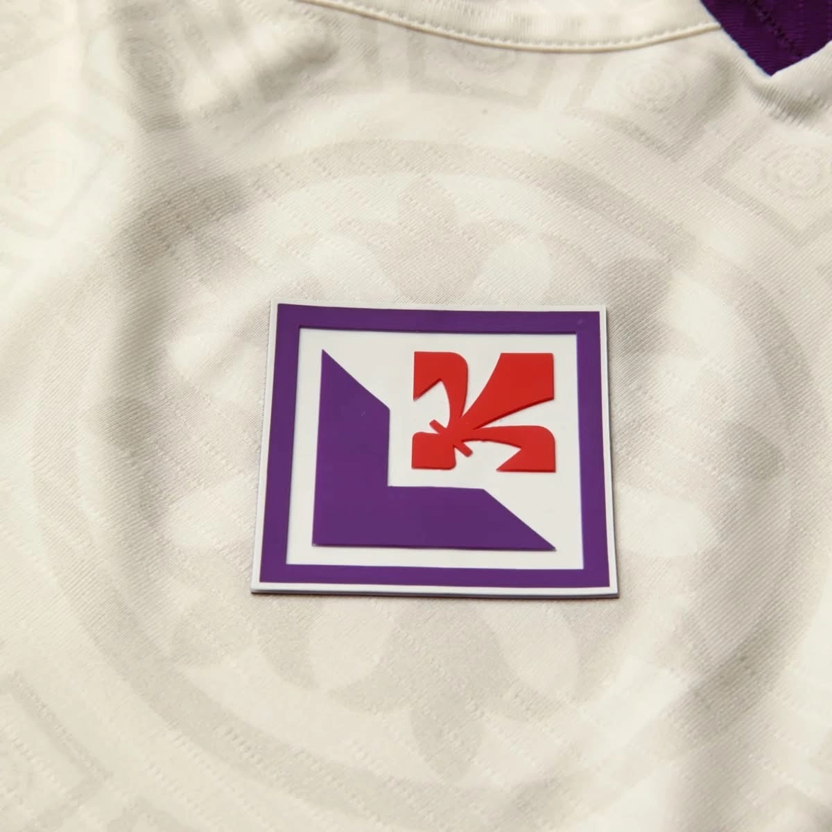 La 2° maglia della Fiorentina è ispirata a Santa Maria Novella, 2 edizioni diverse per maschile e femminile