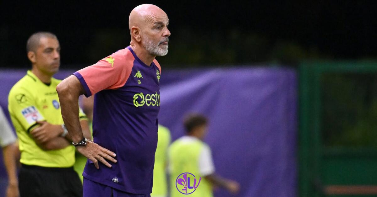 "Siamo tutti molto soddisfatti della preparazione, vogliamo giocatori subito pronti" - Firenze, Viola Park, 25.07.2025, Fiorentina-Carrarese, foto Lisa Guglielmi. Copyright Labaroviola.com