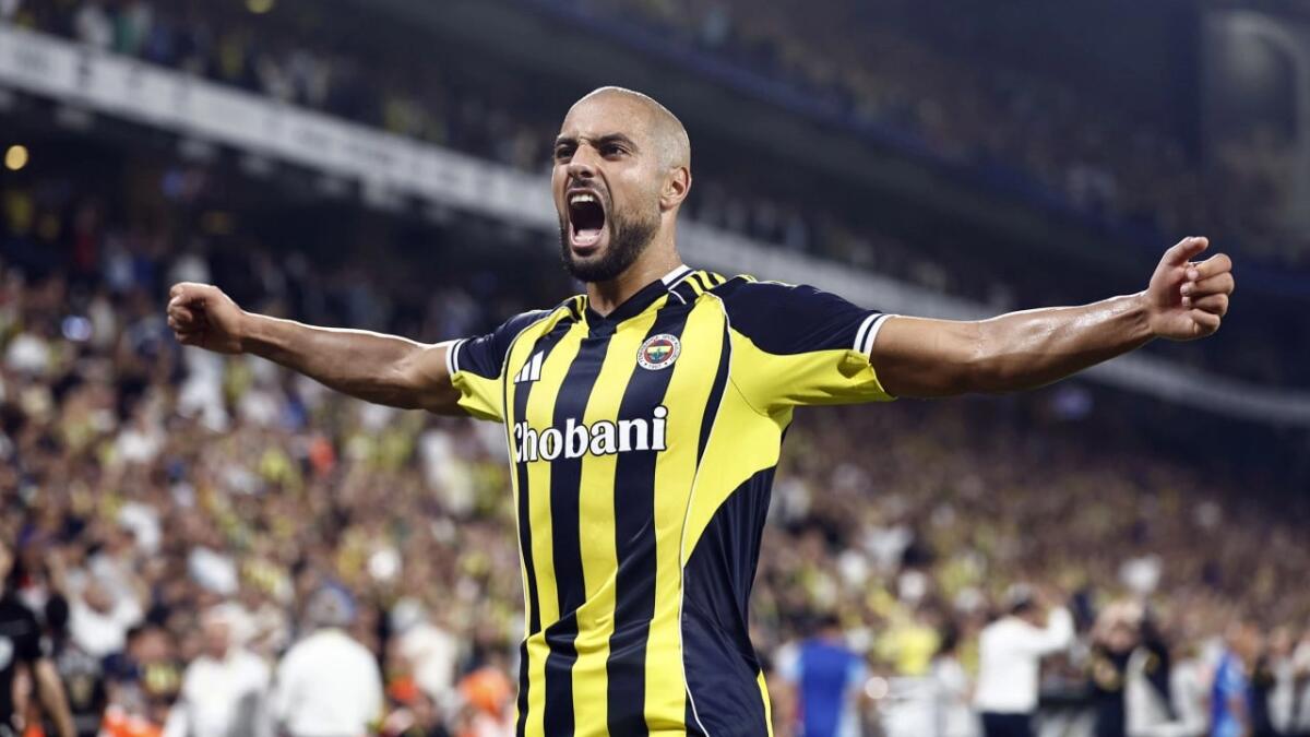 Il Fenerbahce avanza in CL. Amrabat: "Con rispetto per Firenze e Manchester, mai vista un'atmosfera così" - 
