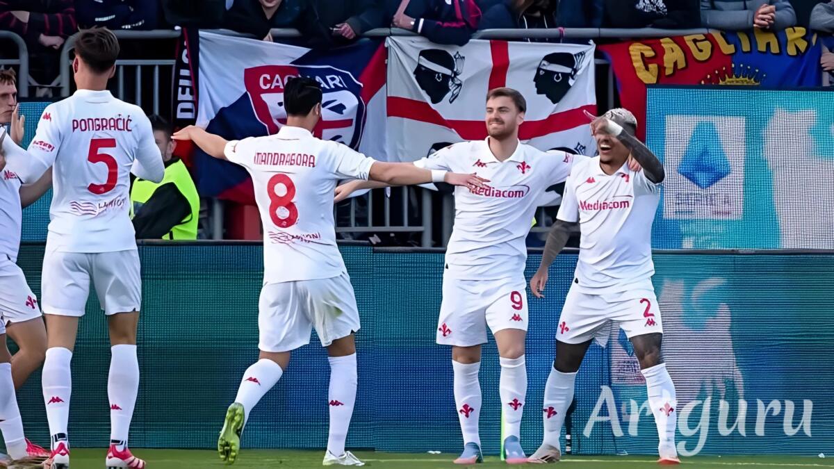A Cagliari solo 7 vittorie della Fiorentina su 42 incontri ma l'ultima sconfitta risale al 2019 - 