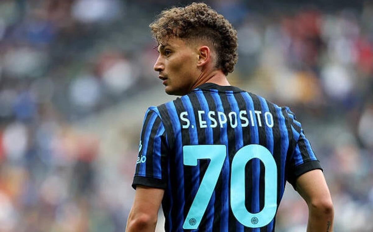 Sfuma Esposito per la Fiorentina. Sky Sport: "Parma in chiusura, affare da 4 milioni e 50% su futura rivendita" - 