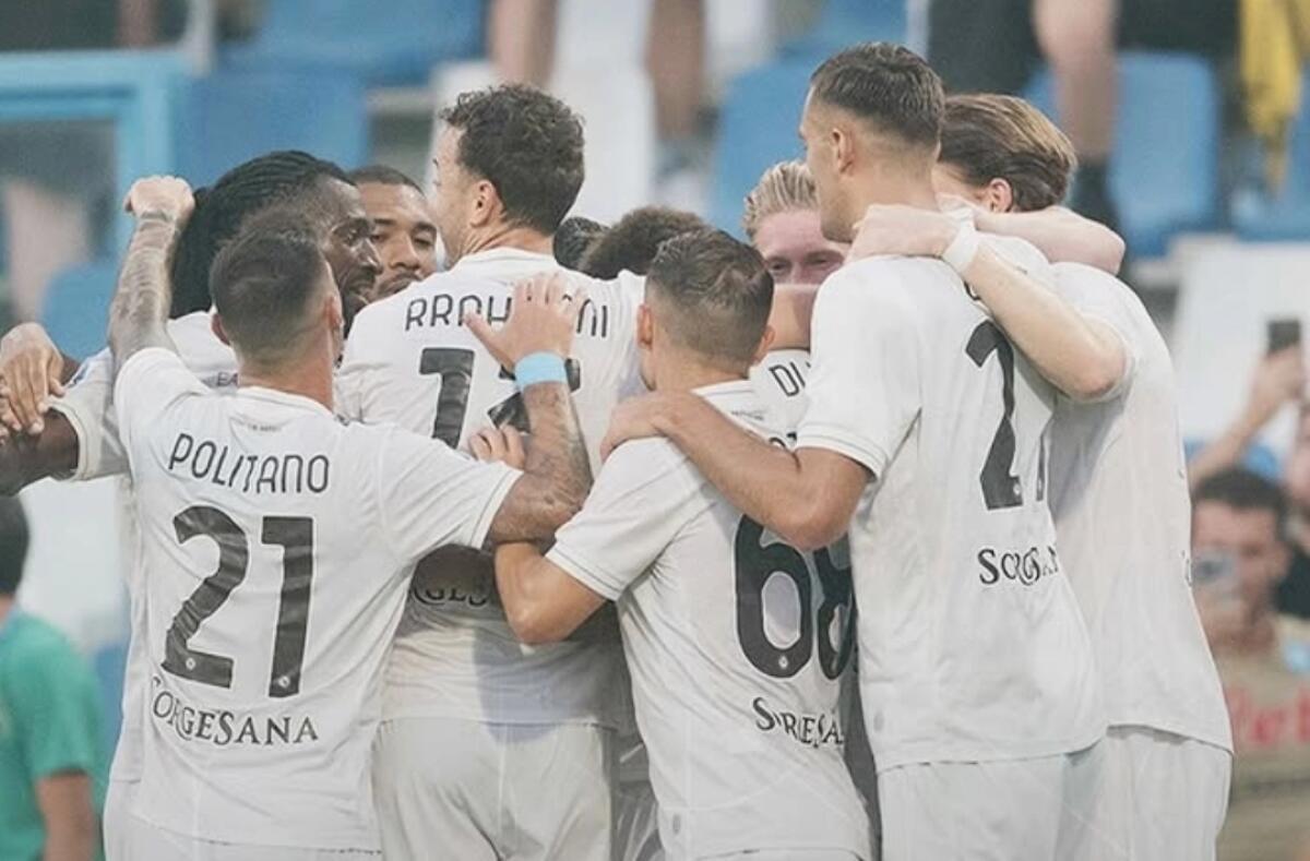 Il Napoli inizia alla grande, segnano McTominay e De Bruyne, Sassuolo battuto. Il racconto della gara - 
