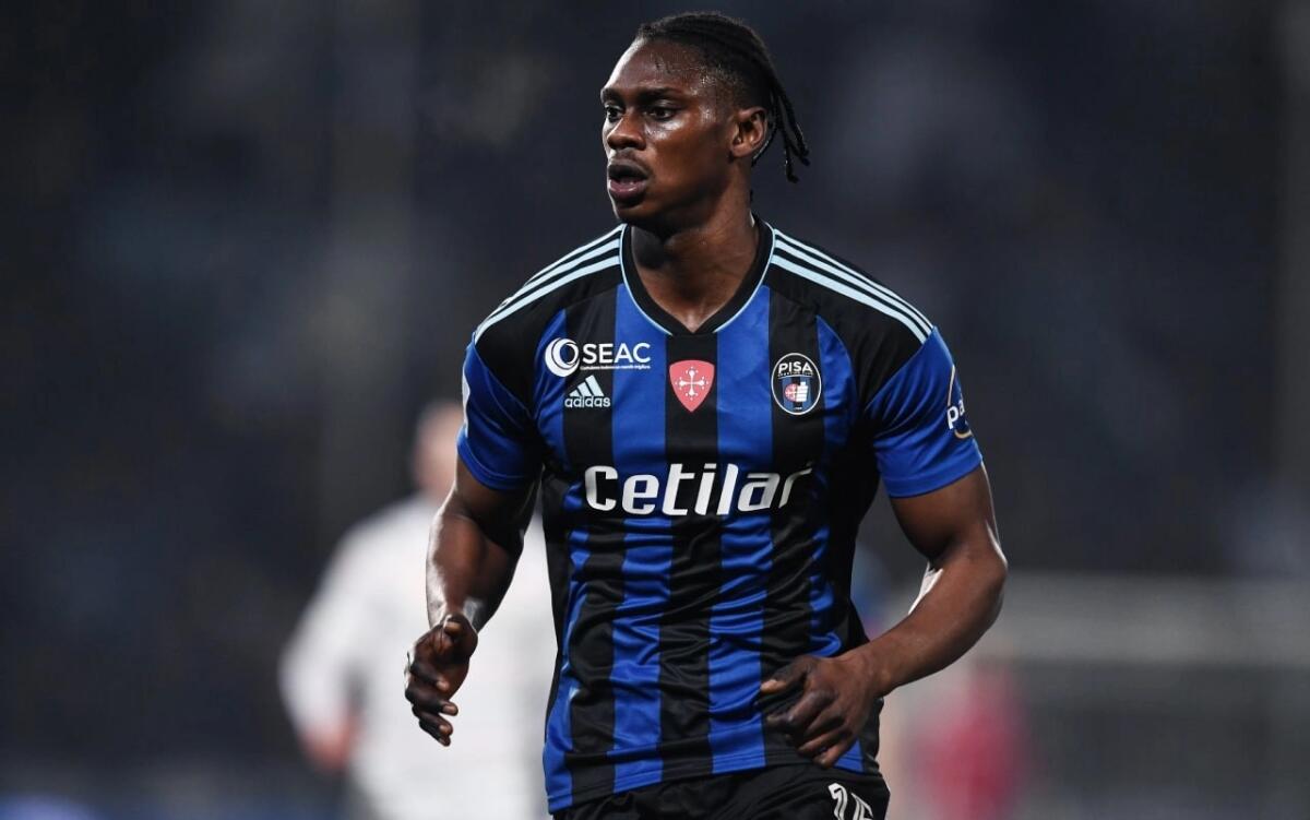 Touré contesta le decisioni arbitrali: "Ci meritavamo la vittoria, il rigore c'era ed era valido pure il gol" - 
