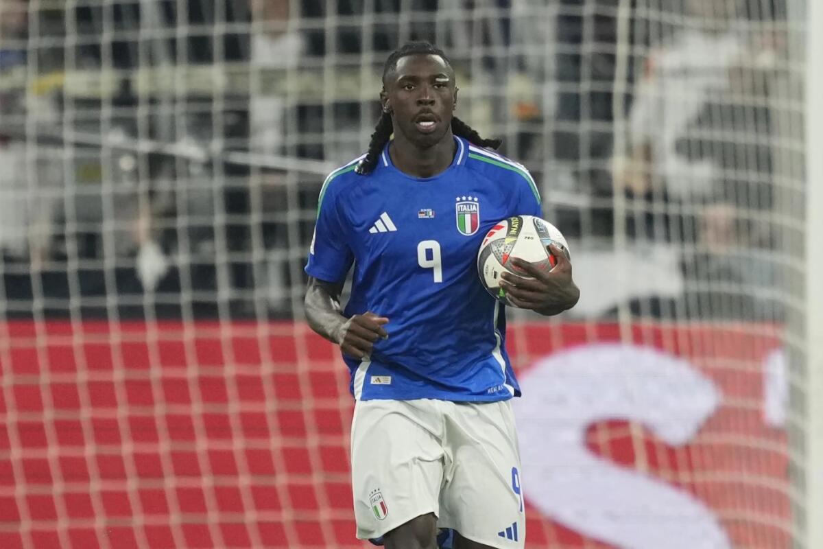 Moise Kean porta in vantaggio la Nazionale: gol dell'1-0 per il centravanti della Fiorentina - 