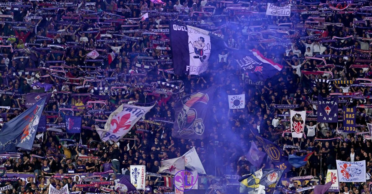 Tifosi furiosi al Franchi, la Curva canta: "Fuori le palle, meritiamo di più" poi coro contro Pradè - Firenze, Stadio Franchi, 17.09.2025, Fiorentina-Napoli, foto Lisa Guglielmi. Copyright Labaroviola.com
