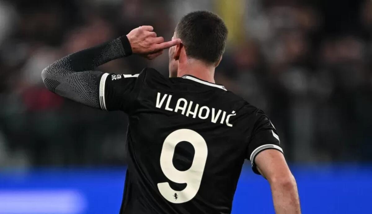 Vlahovic trascina la Juve in Champions: show con doppietta e assist in mezz'ora, ma rinnovo lontano - 