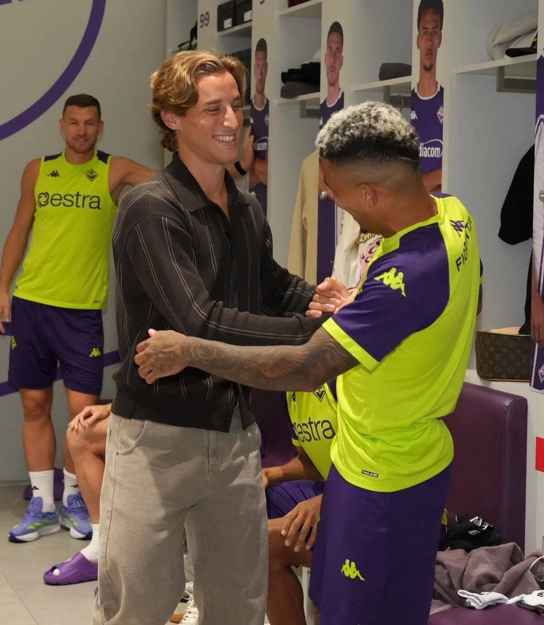 Bove al Viola Park per salutare la squadra viola e tutta la Fiorentina. Saluti, abbracci e tanto amore