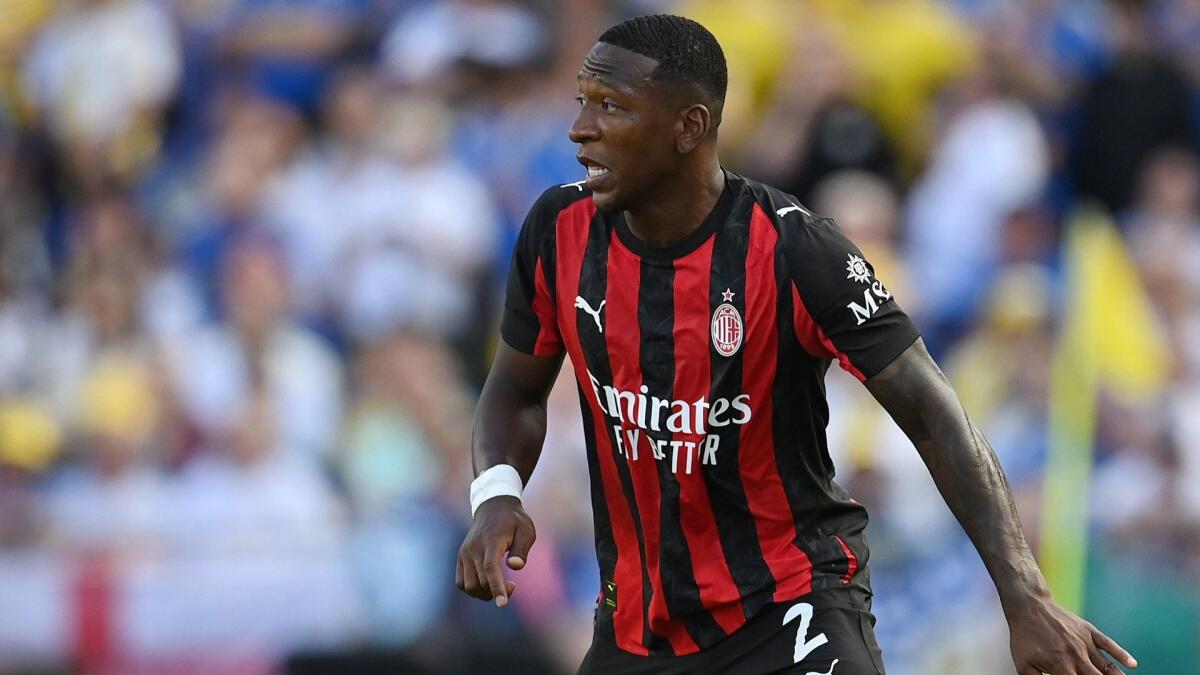 Estupinan si fa male alla caviglia con la nazionale: In dubbio la sua presenza in Milan-Fiorentina - 