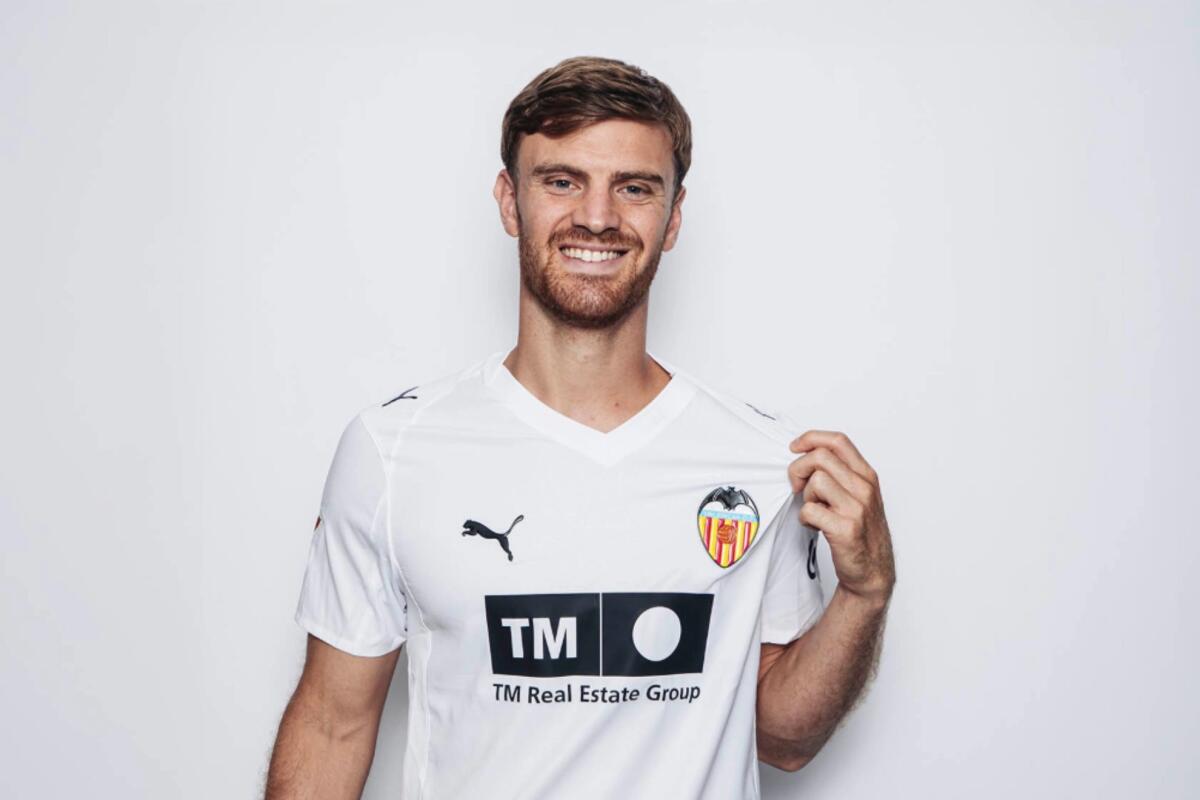 Da Valencia scrivono: "Beltran è generoso, ma non può fare il riferimento offensivo in una squadra forte" - 