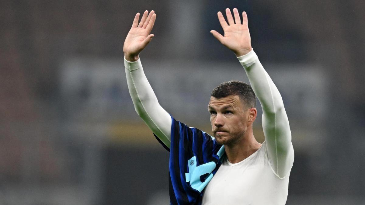 La Curva Nord ha omaggiato Dzeko al termine della gara di ieri: cori e applausi per lui - 