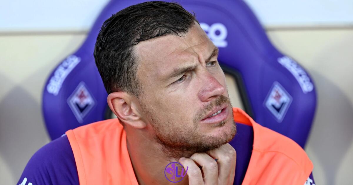 Gazzetta: "Dzeko forse non parte titolare perché ha 40 anni, ma qualcosa in più gli andrebbe concesso" - Firenze, Stadio Franchi, 21.09.2025, Fiorentina-Como, foto Lisa Guglielmi. Copyright Labaroviola.com