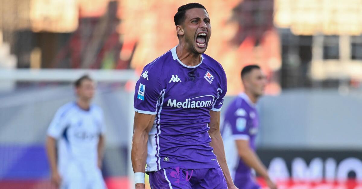 Mandragora premiato al Gran Galà del calcio: Ha vinto il premio di miglior centrocampista dello scorso campionato - Firenze, Stadio Franchi, 21.09.2025, Fiorentina-Como, foto Lisa Guglielmi. Copyright Labaroviola.com