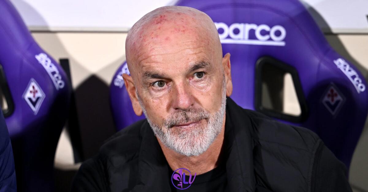 Adesso la priorità per la Fiorentina è trovare un accordo per mandare via Pioli. Poi il nuovo tecnico - Firenze, Stadio Franchi, 26.10.2025, Fiorentina-Bologna, foto Lisa Guglielmi. Copyright Labaroviola.com