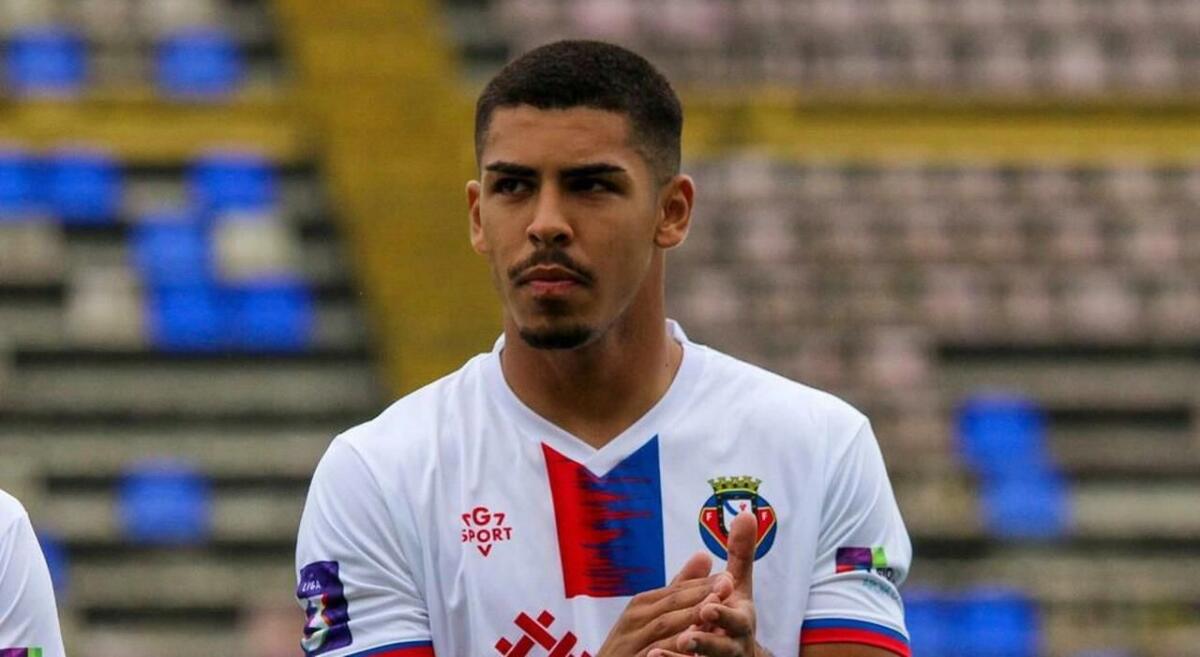 Veiga: "La Fiorentina è forte, ma attraversa un momento difficile. Noi abbiamo giocato con intelligenza" - 