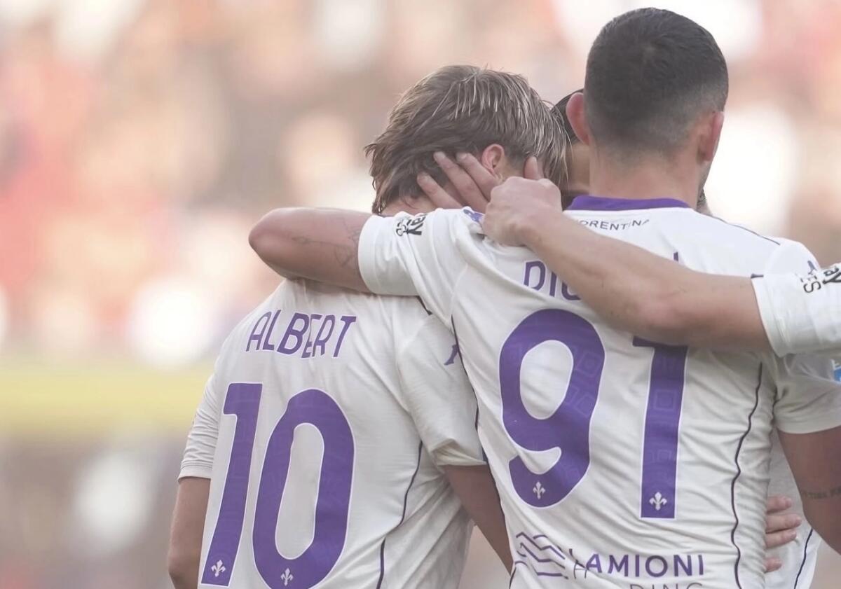 Nazione sicura: “Gud ha dato segnali di risveglio. L’intesa con Piccoli c’è. Più che con Kean?” - Esultanza Fiorentina (Fonte Foto: ACF Fiorentina)