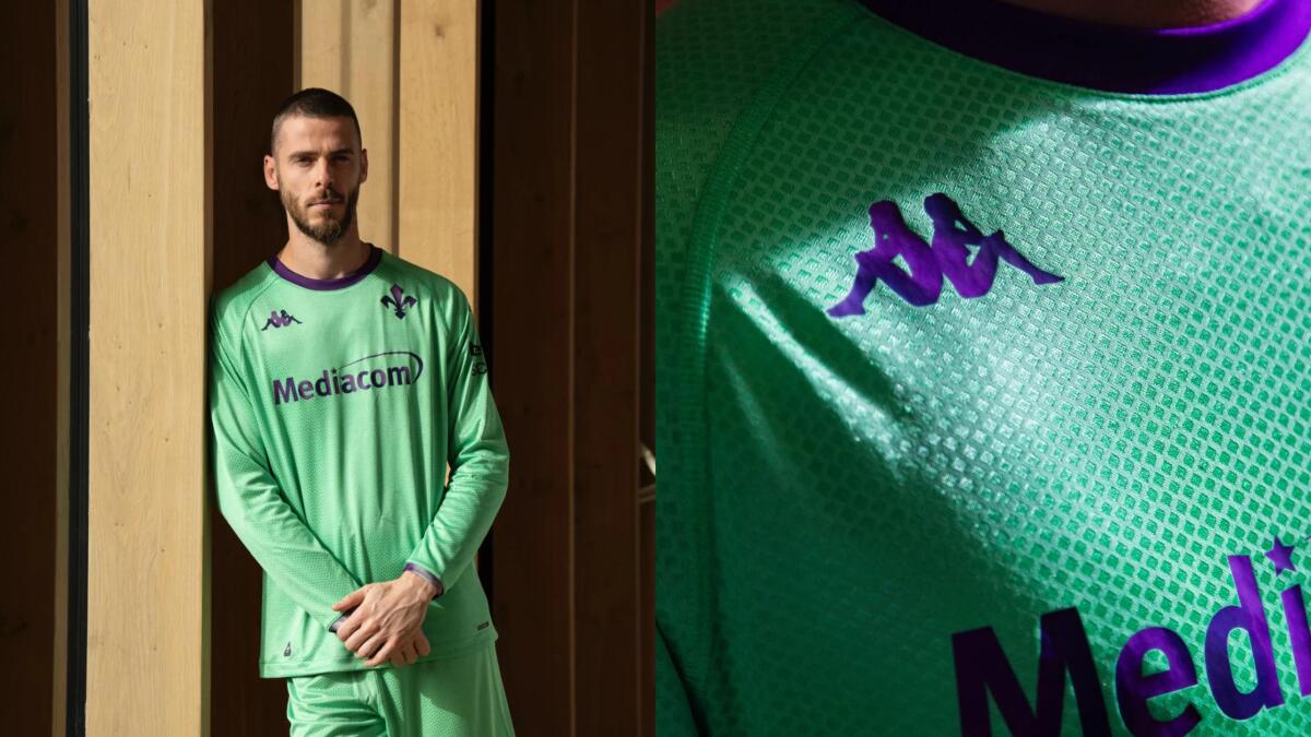 La maglia da portiere dalla nuova divisa è una dedica a De Gea: tutta verde e a maniche lunghe - 