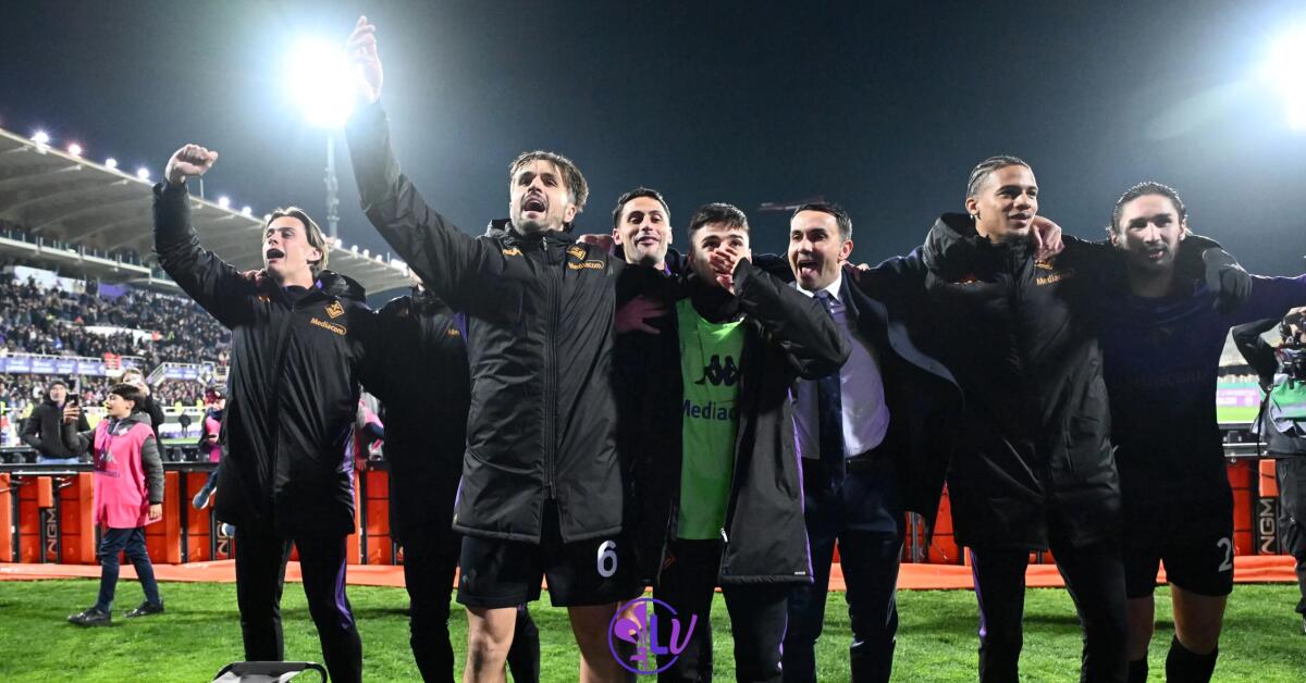 Palladino il primo a credere nei giocatori della Fiorentina: quegli abbracci ne sono la dimostrazione - Firenze, Stadio Artemio Franchi, 16.03.2025, Fiorentina-Juventus, foto Lisa Guglielmi. Copyright Labaroviola.com