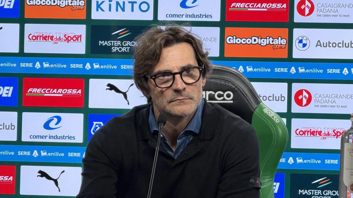 Vanoli: "Chiediamo scusa, ora servono uomini. Il cambio modulo un alibi. De Gea? Non serve parlarne" - 