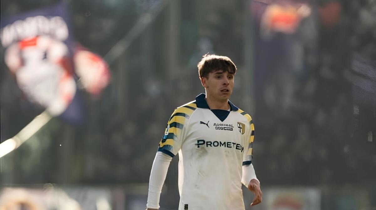 L'ex obiettivo Viola Bernabé sui social: "Orgoglioso di giocare per il Parma, ci siamo meritati la vittoria" - 