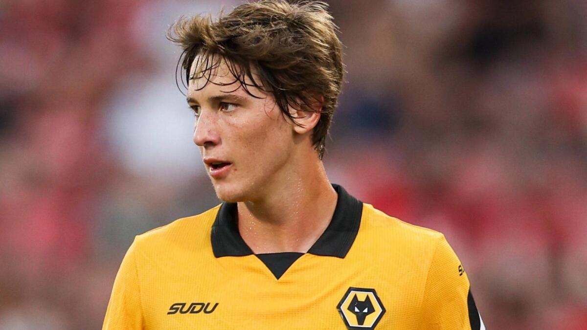 Dall'Inghilterra riportano: "La Fiorentina è interessata a Fer Lopez, giocatore spagnolo offensivo del Wolverhampton" - 