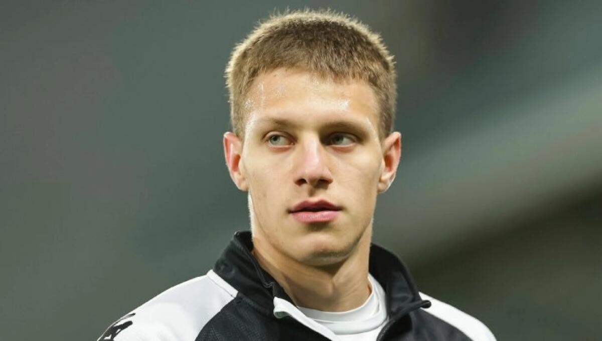 Di Marzio: "La Fiorentina segue il trequartista serbo Ugresic del Partizan ma c'è la fila: valutazione 15 milioni" - 