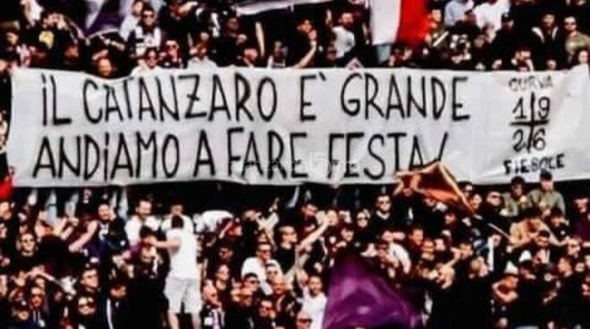 Catanzaro e Firenze sempre più unite: la Curva Fiesole organizza una raccolta fondi per i cittadini calabresi - 