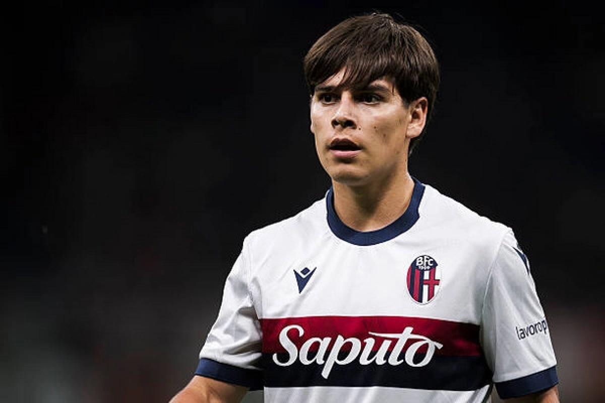 Nazione: “Dominguez primo nome per la Fiorentina. Ma situazione lunga, prima il recupero di Bernardeschi” - 