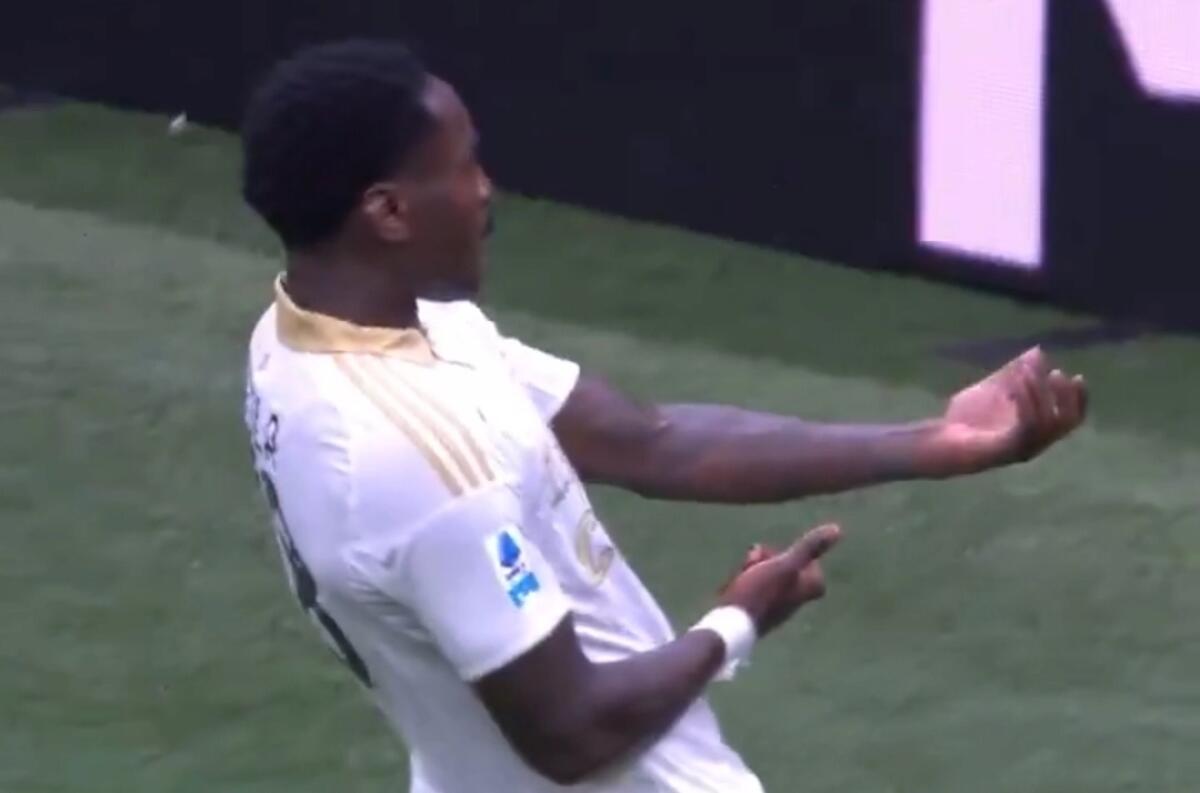 Sportitalia: "Colloquio positivo tra Lecce e Fiorentina per Nzola, Corvino riflette su un prestito con diritto di riscatto" - 