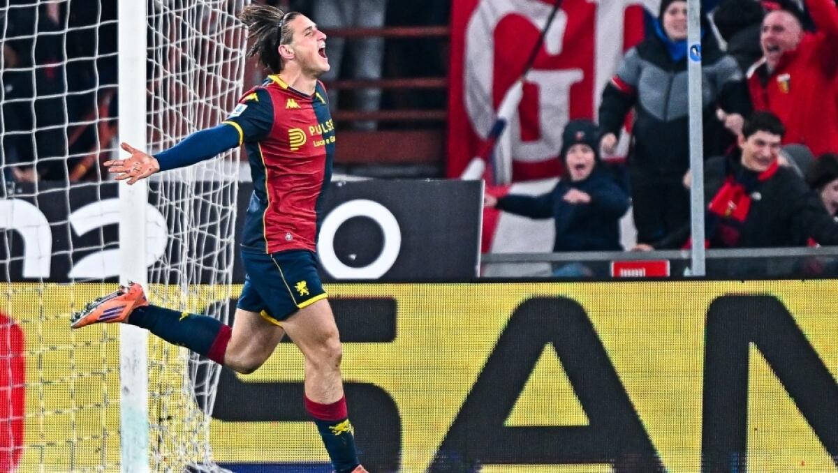 Il Genoa respira con il 3-0 al Cagliari: adesso la Fiorentina osserva il Lecce a -3 dalla salvezza - 
