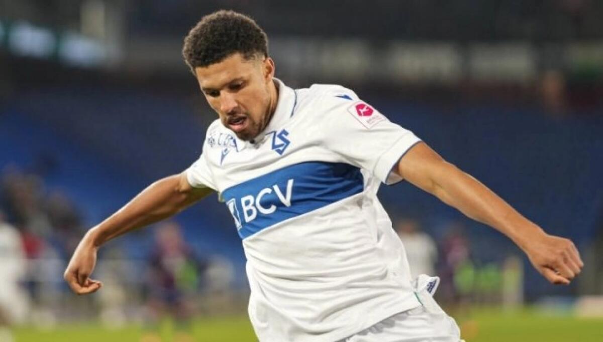 Dalla Francia riportano: "La Fiorentina ha chiesto informazioni per Sow del Losanna, su di lui anche il Cagliari" - 