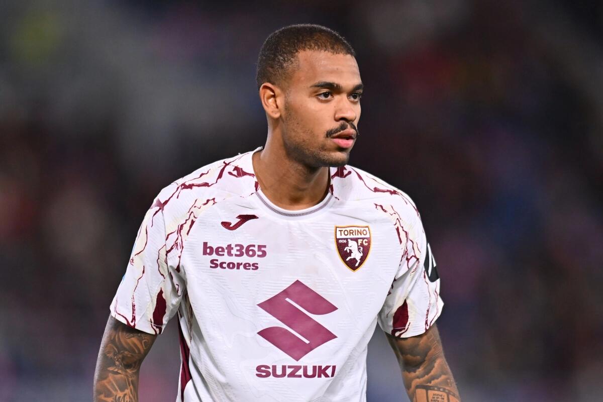 Tuttosport: “Ngonge piace alla Fiorentina ma si allontana. Lazio sua priorità per motivi di cuore e non solo” - 