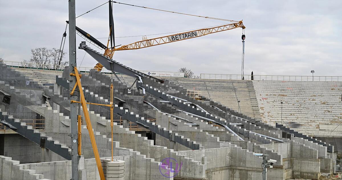 Maxi trave rimossa al Franchi? Nazione: “Può essere una questione di tre ma anche di due centimetri” - Firenze, Stadio Franchi, 24.02.2026, Fiorentina-Pisa, foto Lisa Guglielmi. Copyright Labaroviola.com