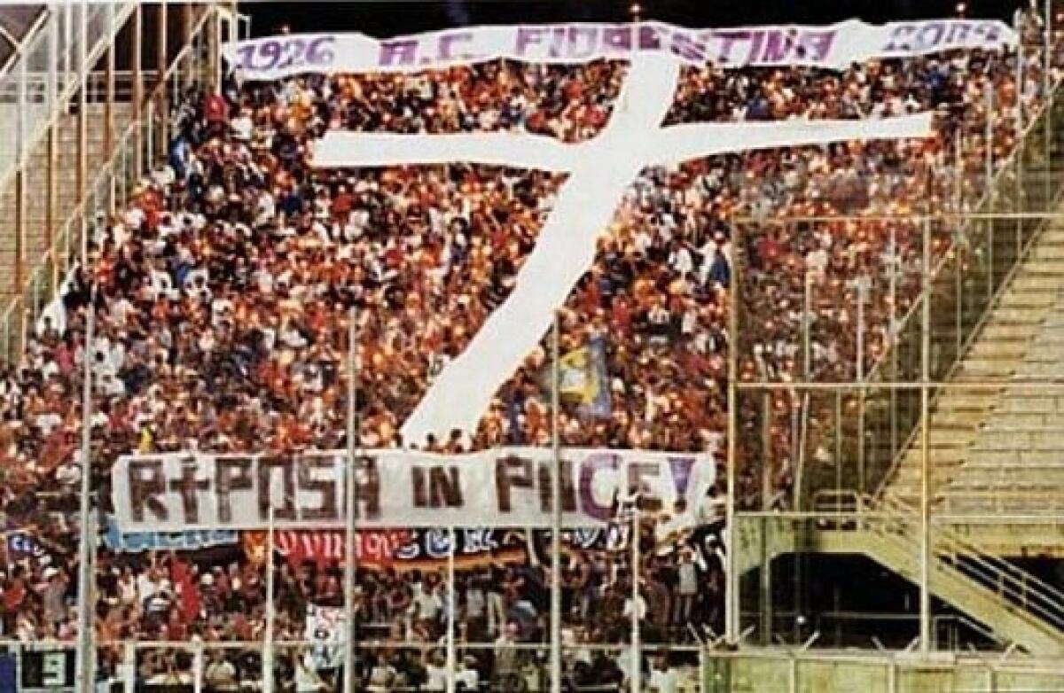 Precedenti Fiorentina Pisa: L'ultima volta i pisani festeggiarono per il fallimento viola al Franchi - 
