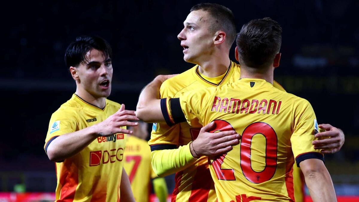 Il Lecce vince a Cagliari e riporta la Fiorentina a -3 dalla salvezza, occhi puntati su Genoa, Lecce e Cremonese - 