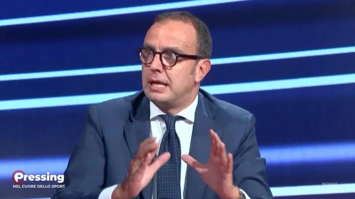 Sentite Trevisani: "Nel calcio si va in campo per fregare l'avversario, se si riesce pure l'arbitro" - 