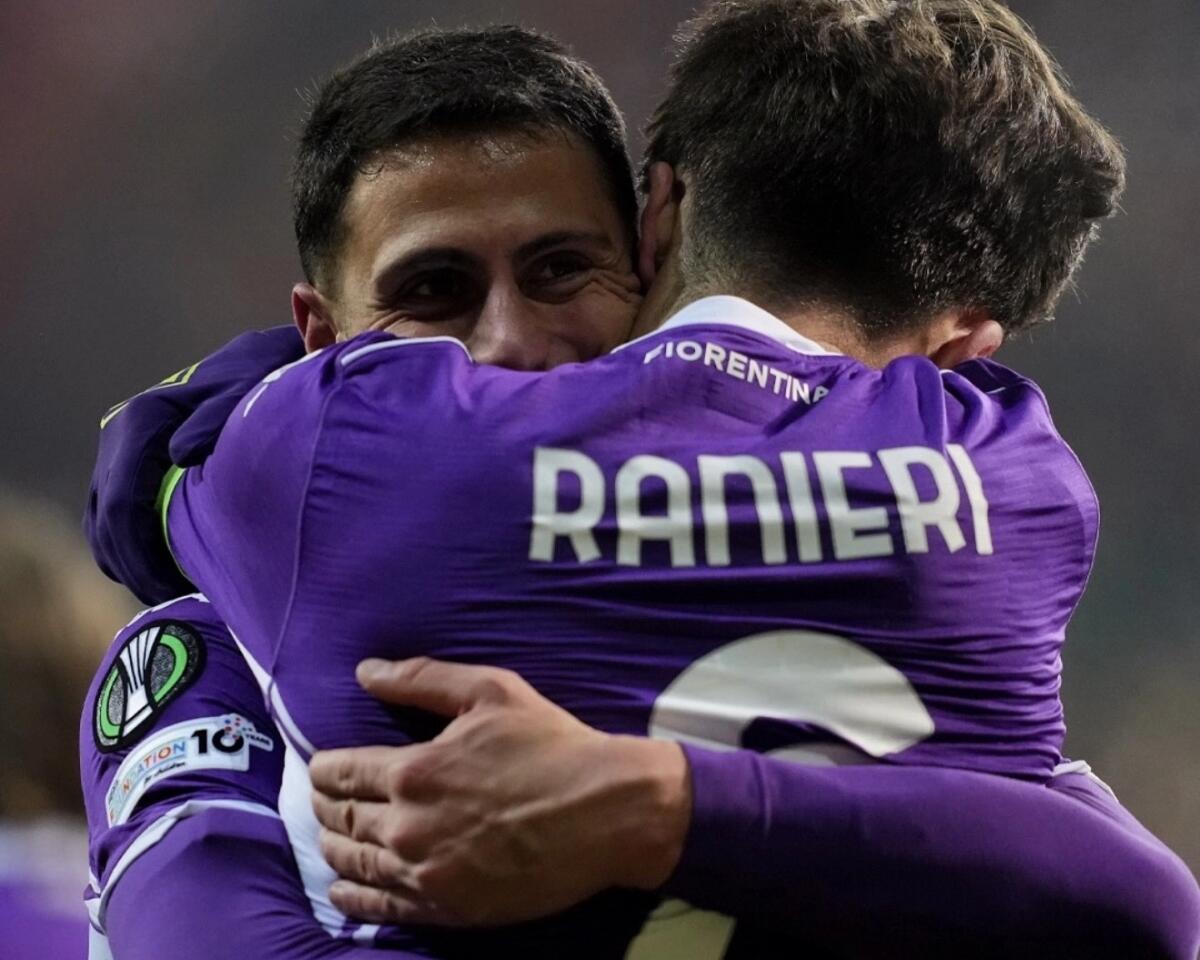 Cecchi sicuro: “Le vittorie chiamano vittorie. Lo spettacolo? Per quello c’è il circo” - Ranieri e Mandragora (Fonte Foto: ACF Fiorentina)