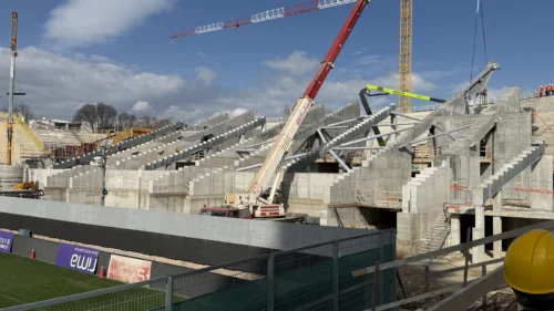 Aggiunta una trave in Curva Fiesole. Ecco lo stato di avanzamento dei lavori. Le foto dal Franchi